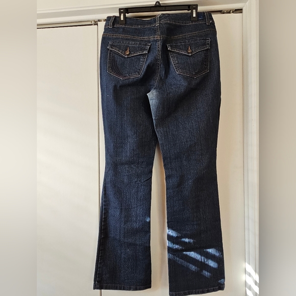 Stretchy Jeans - Picture 3 of 6